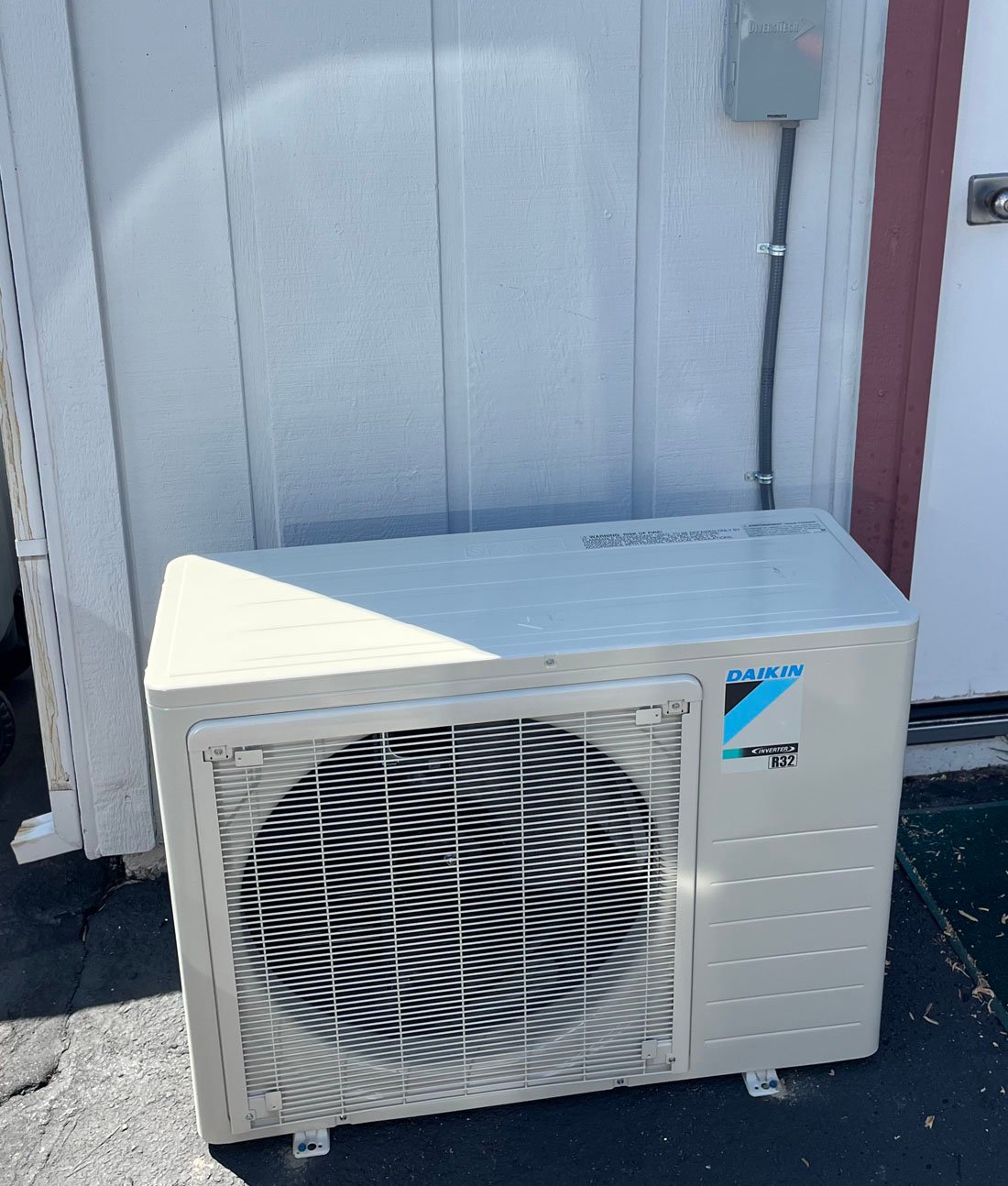 Menini HVAC Daikin heat pump system